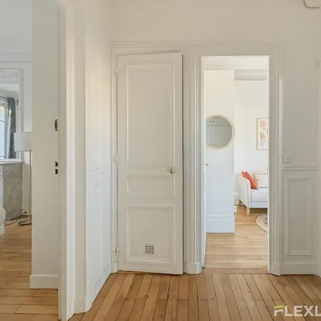 Flexliving - - Felix Faure * Parijs