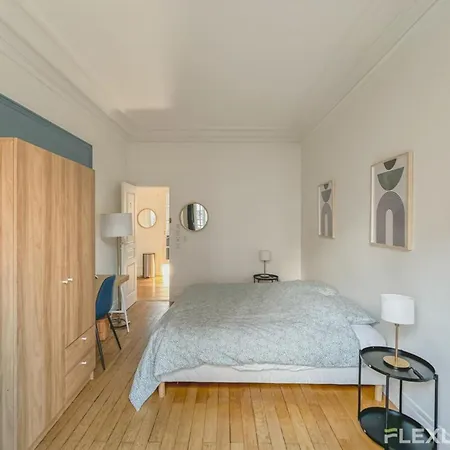 Flexliving - - Felix Faure * Paris