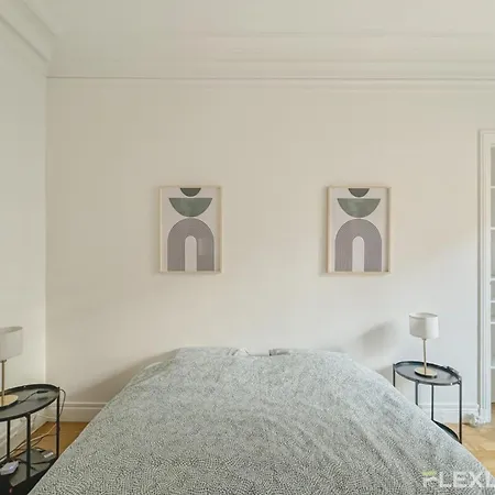 Flexliving - - Felix Faure *